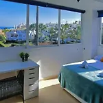 Peaceful Sea&mountain View House Апартаменти